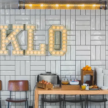 Eklo Centre Bastide 酒店 3*
