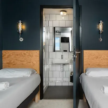 Hotel Eklo Centre Bastide Bordeaux